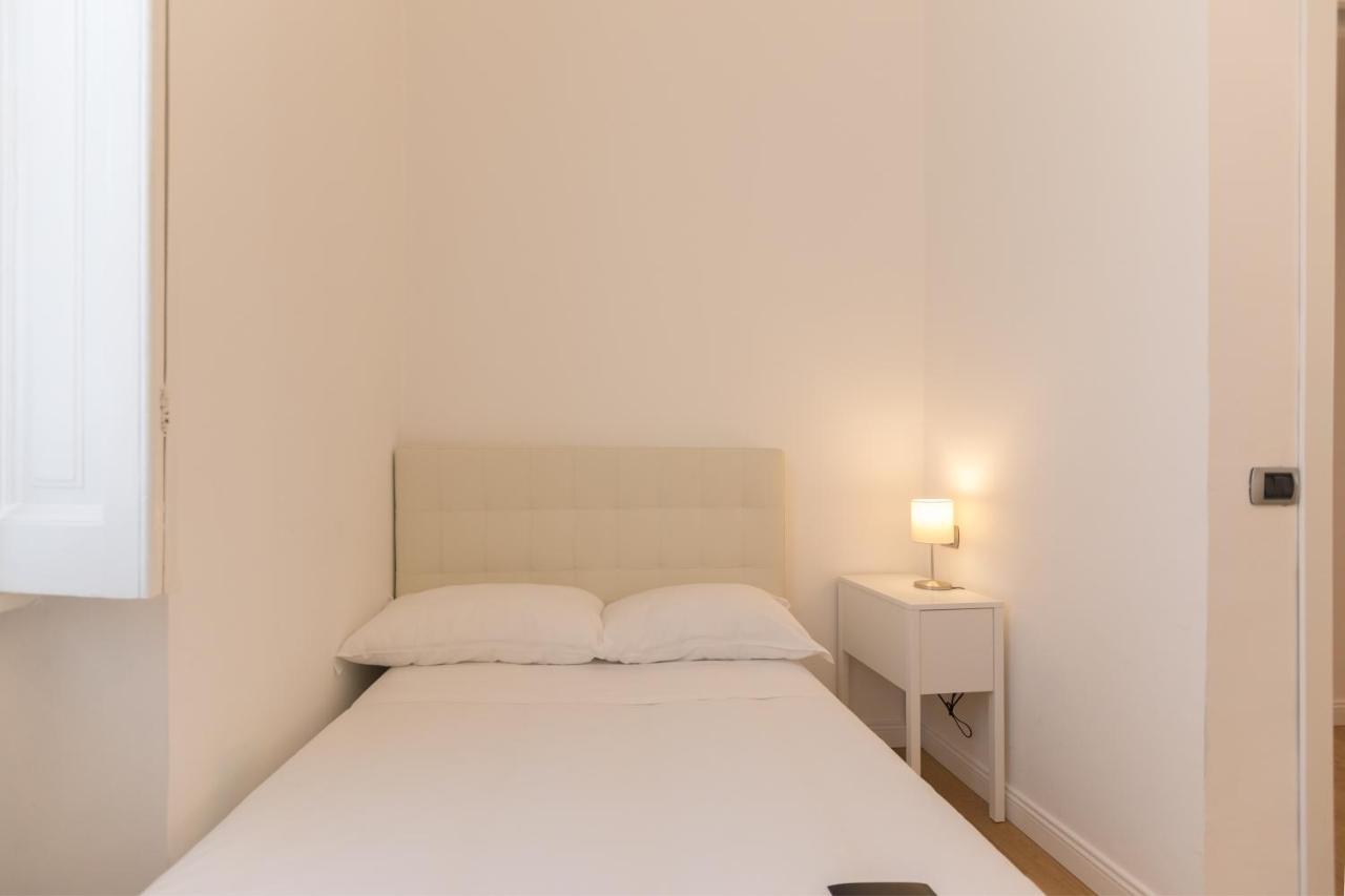 Hemeras Boutique Homes - Design Apartments In Milan Center ภายนอก รูปภาพ