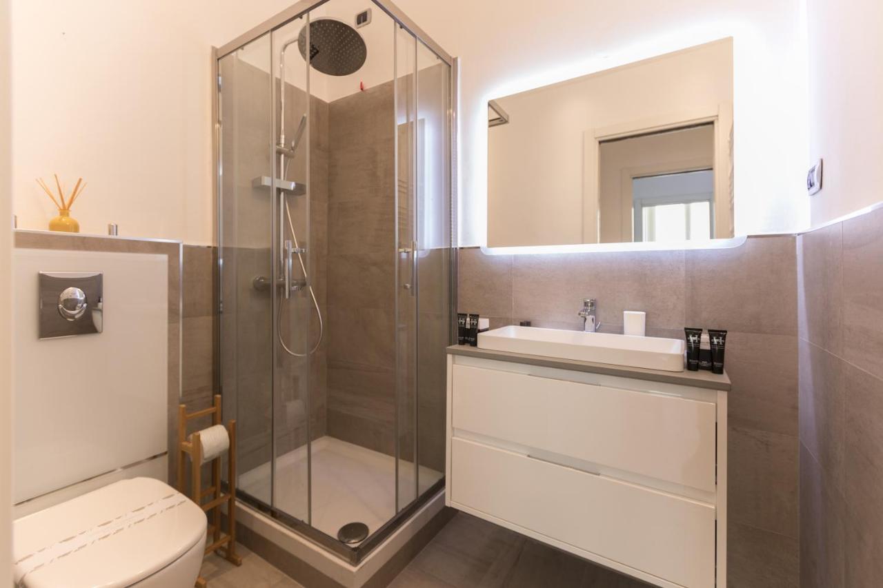 Hemeras Boutique Homes - Design Apartments In Milan Center ภายนอก รูปภาพ